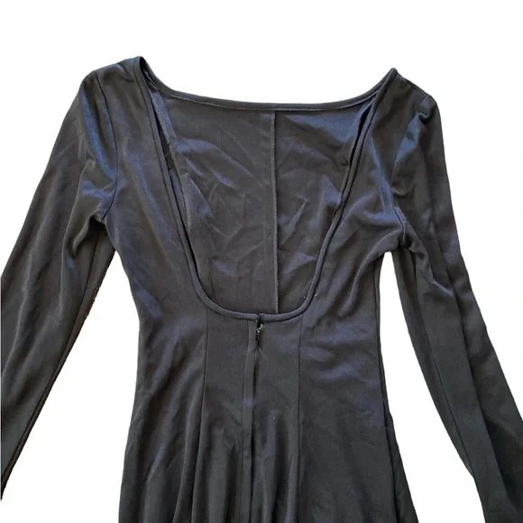Jean Varon Vintage Sexy Plunging Back 1970s Black Jersey Gown 10 - Picture 6 of 10